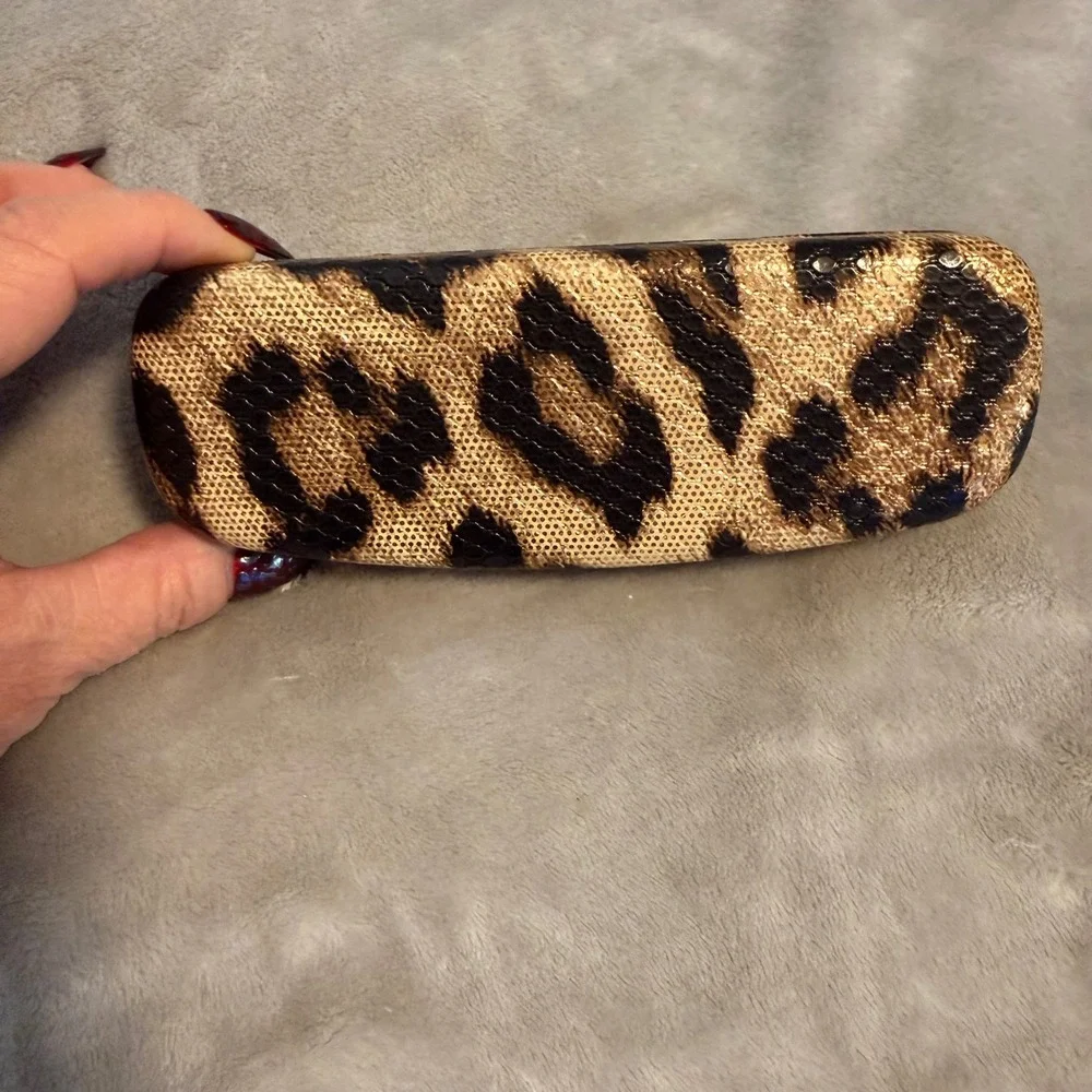 Sofia Vergara x Foster Grant Leopard Hard‎ Eyeglasses Case